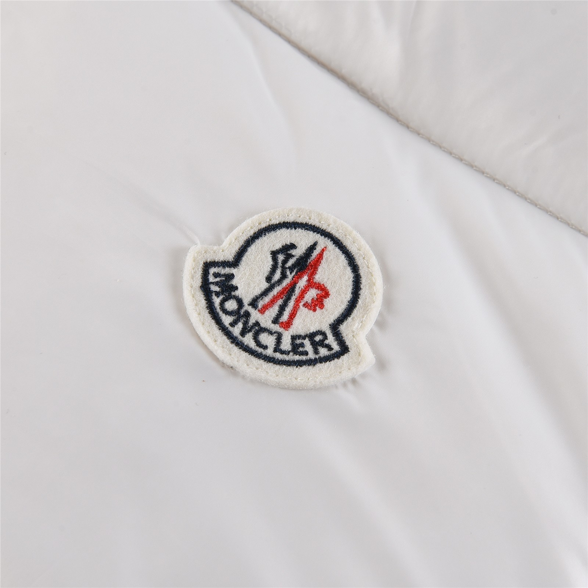 Moncler Tricolour Sleeve-Stripe Hooded Down Jacket - White