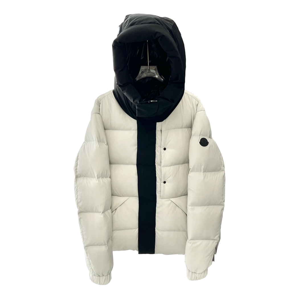 Moncler Color-Block Down Puffer Jacket with Contrast Hood