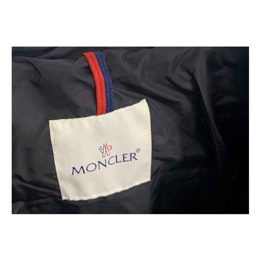 Moncler Cinched-Waist Fur-Trim Hooded Down Puffer Jacket - Black